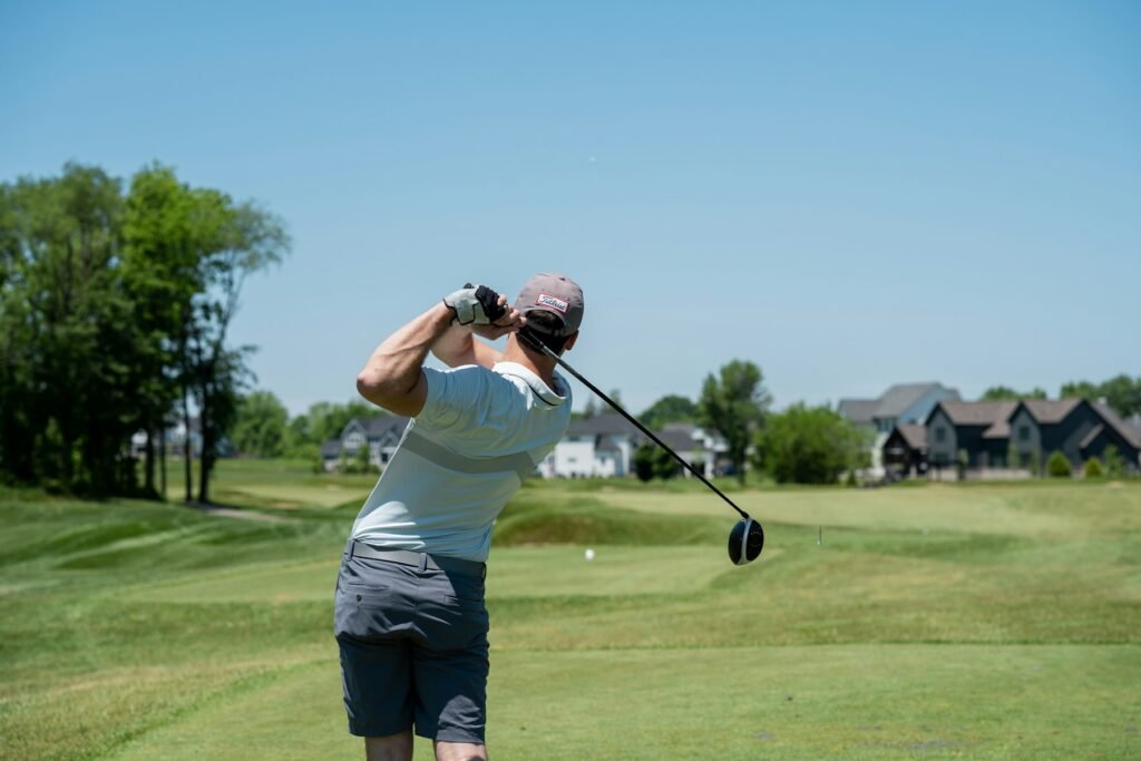 Golfista en el campo